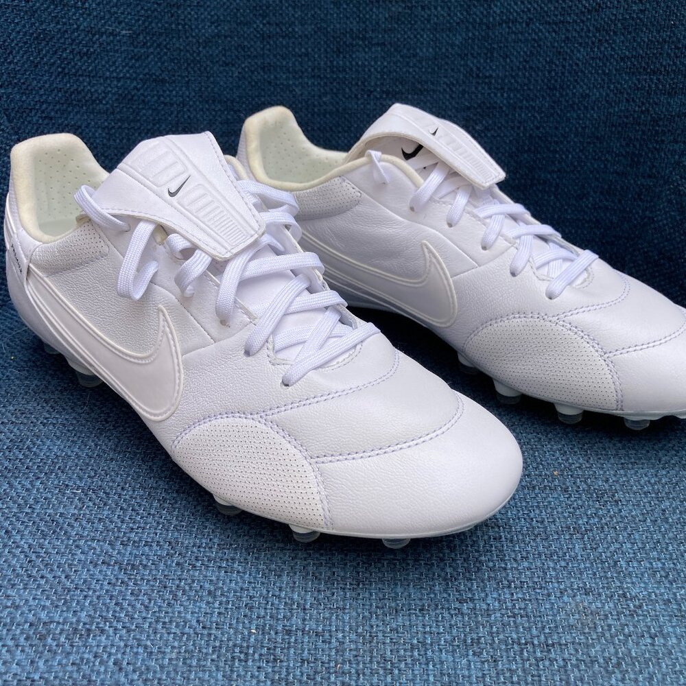 Nike Premier III 8.5 white out Men's soccer cleats